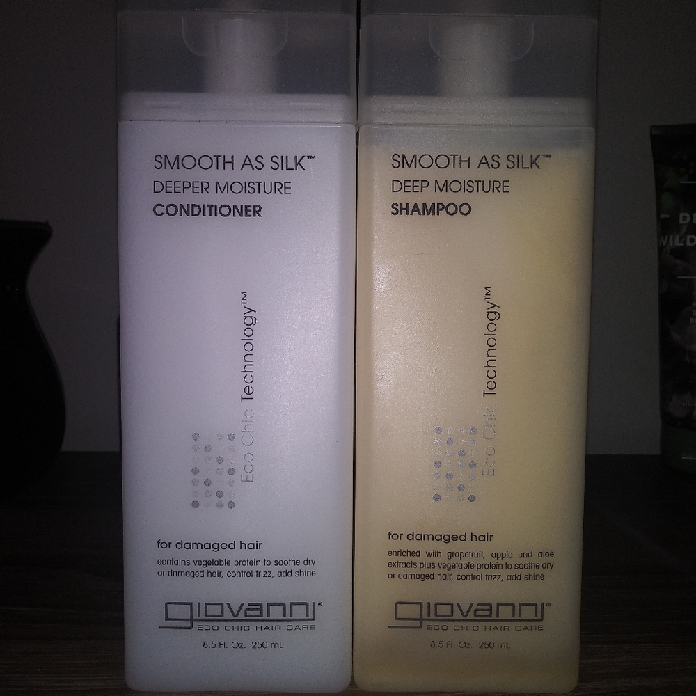 Giovanni Smooth as Silk Shampoo and Conditioner